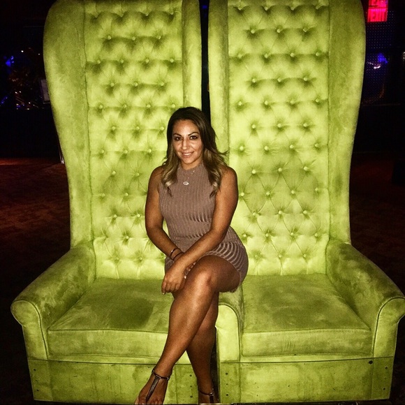 Meet your Posher, Razan - Picture 3 of 4